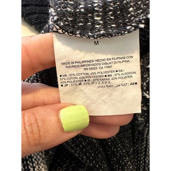 Old Navy Marbled French Terry Knit Short Sleeves T-Shirt Top Size Medium - Picture 4 of 9